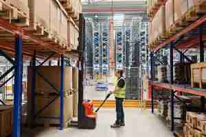 Exploring the Frosty Frontier: Unveiling the Benefits of Frozen Shipping for Perishable Goods